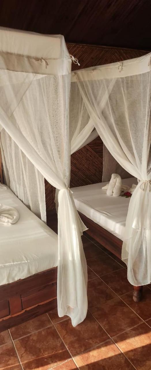 Shangri-La Lodge Ambatomilo Eksteriør bilde